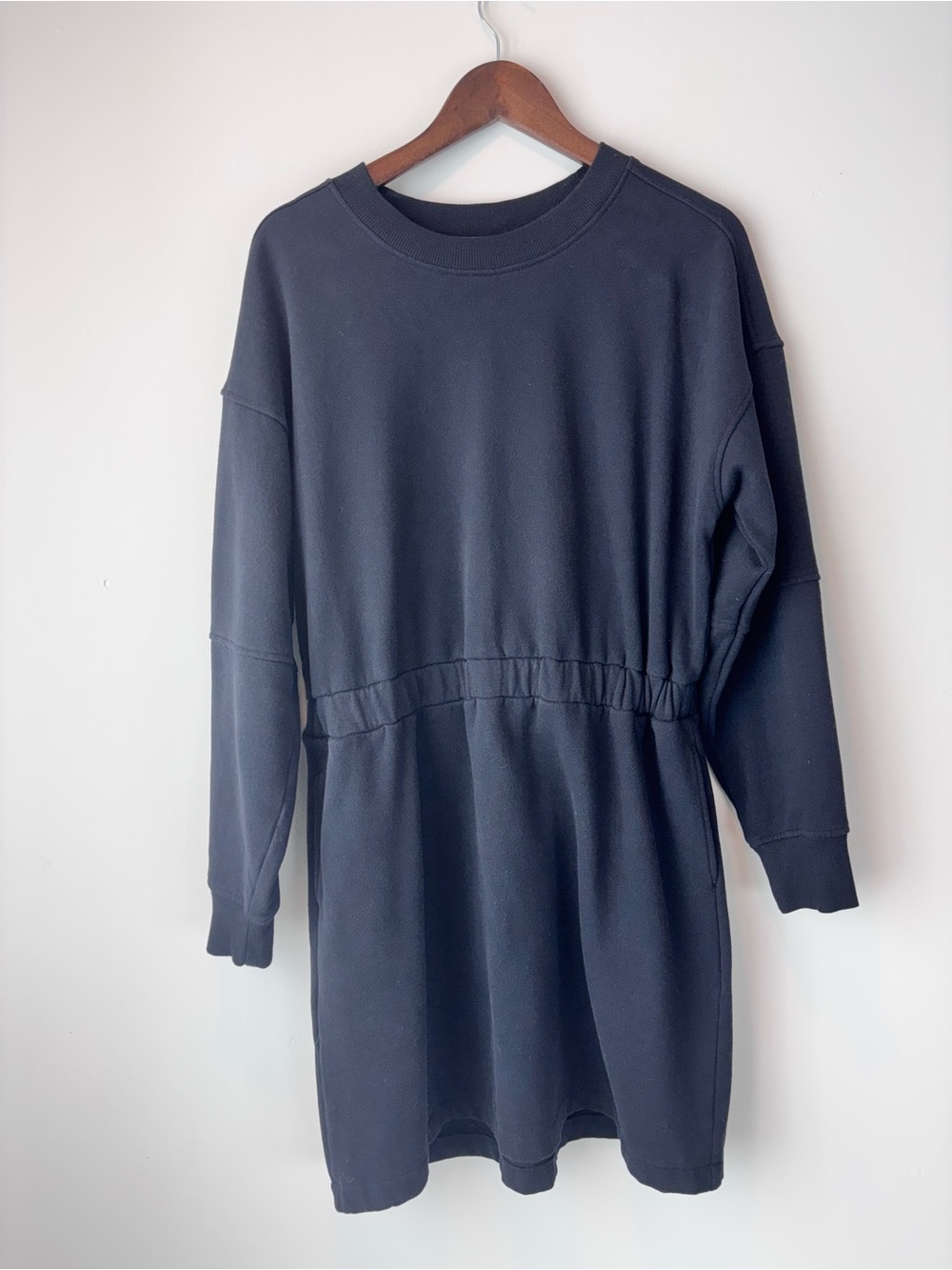 Amazon Essentials Women’s Black Sweatshirt Dress Long Sleeve Pockets Large
